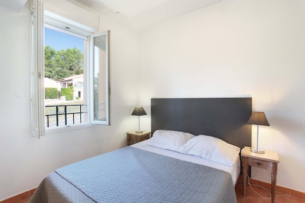 Foto van Appartement in Gréoux-Les-Bains bij meren - Vakantiehuis in Gréoux-les-Bains - BedRoom