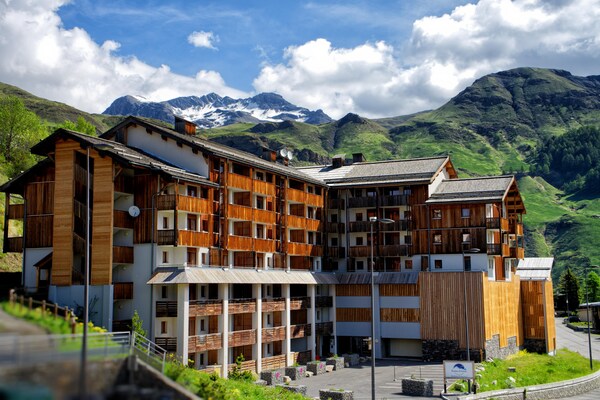 Foto van Bergvakantiehuis met 3 slaapkamers voor 10 personen - ExteriorSummer