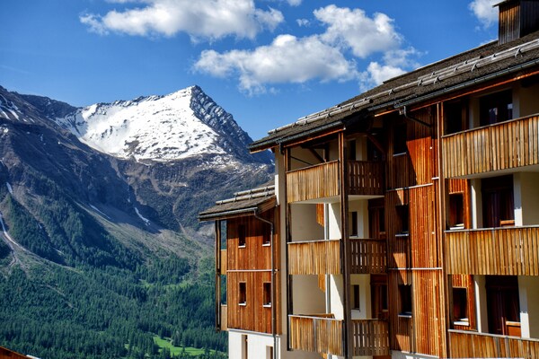 Foto van Bergvakantiehuis met 3 slaapkamers voor 10 personen - ExteriorSummer
