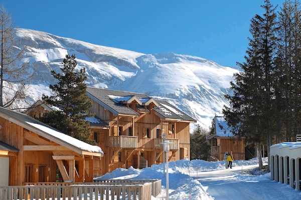 Foto van Chalet in Frankrijk bij Skipistes - Vakantiehuis in Le Dévoluy - ExteriorWinter