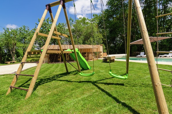 Foto van Ruime boerderij met zwembad - Vakantiehuis in Nantheuil - Facilities