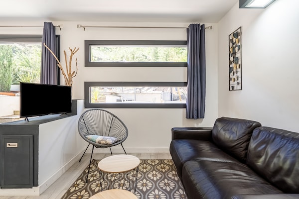Foto van Elegante villa met privézwembad - Vakantiehuis in Les Vans - LivingRoom