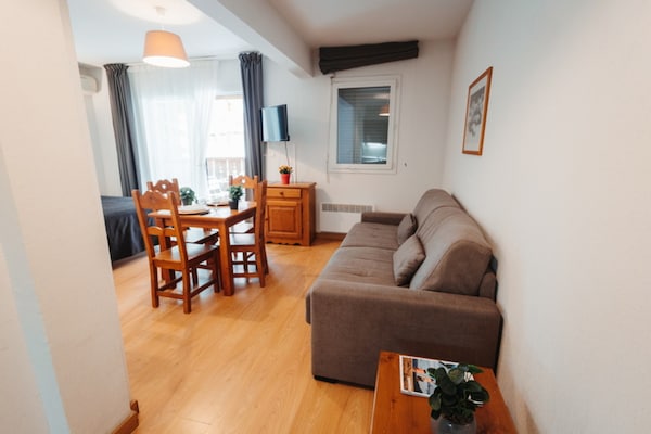 Foto van Appartement nabij het thermaalbad van Couloubret - Vakantiehuis in Ax‑les‑Thermes - LivingRoom
