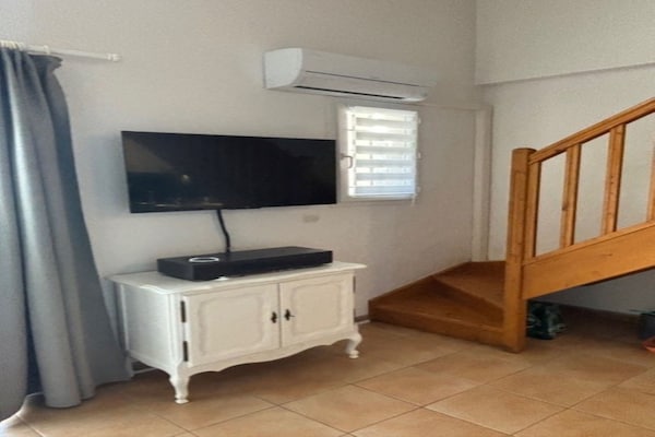 Foto van P. Minervois G N°02 - Villa 3P4 - Vakantiehuis in Homps - LivingRoom