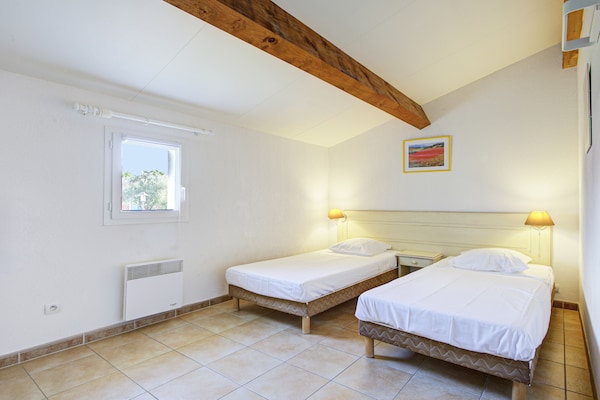 Foto van P. Minervois G N°02 - Villa 3P4 - Vakantiehuis in Homps - ChildrenRoom