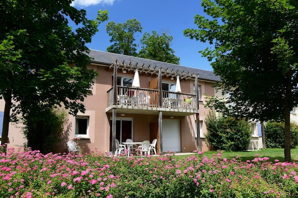Foto van Appartement in Rignac bij Meer Peyrade - Vakantiehuis in Rignac - ExteriorSummer