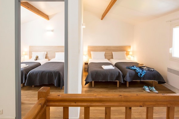 Foto van Moderne gezinsvakantie - Vakantiehuis in Le Chateau d'Oléron - BedRoom
