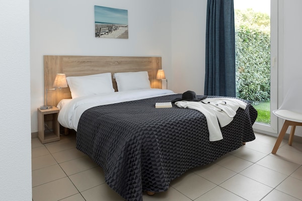 Foto van Moderne gezinsvakantie - Vakantiehuis in Le Chateau d'Oléron - BedRoom