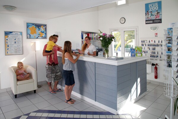 Foto van Moderne gezinsvakantie - Vakantiehuis in Le Chateau d'Oléron - HallReception