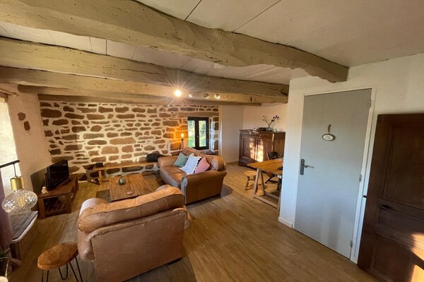 Foto van Cottage in Corrèze met Tuinuitzicht - Vakantiehuis in LOUIGNAC - LivingRoom