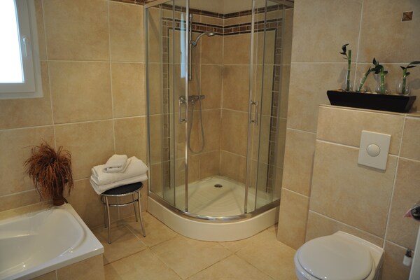 Foto van Villa in Moriani-Plage met Zeezicht - Vakantiehuis in Moriani-Plage - BathRoom