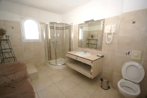 Foto van Villa in Moriani-Plage met Zeezicht - Vakantiehuis in Moriani-Plage - BathRoom