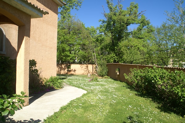 Foto van Villa in Moriani-Plage met Zeezicht - Vakantiehuis in Moriani-Plage - GardenSummer