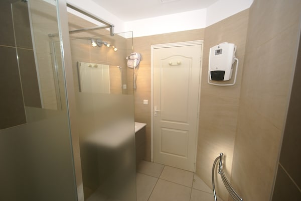 Foto van Villa in Moriani-Plage bij Strand - Vakantiehuis in Moriani-Plage - BathRoom