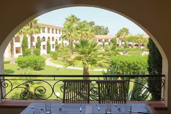 Foto van Appartement met zeezicht voor 6 gasten - Vakantiehuis in Linguizzetta - TerraceBalcony