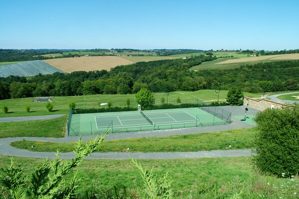 Foto van Charme en comfort in de Dordogne - Vakantiehuis in St. Medard D'excideuil - ParkFacilities
