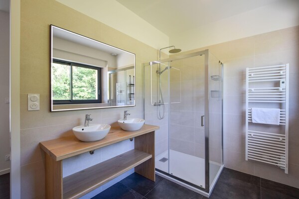 Foto van Charme en comfort in de Dordogne - Vakantiehuis in St. Medard D'excideuil - BathRoom