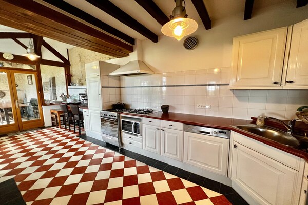 Foto van Vakantiehuis in Lusignac met privézwembad - Vakantiehuis in Lusignac - Kitchen