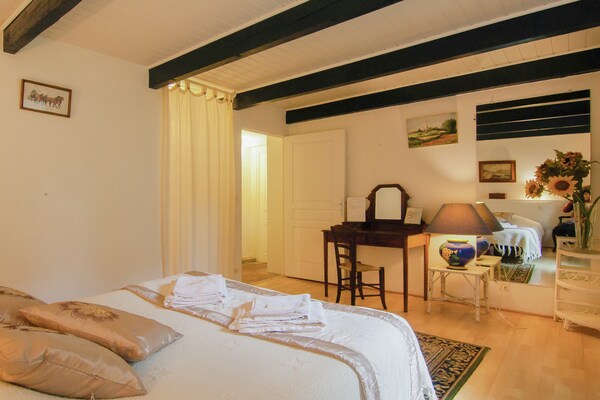 Foto van Herenhuis in Bourgnac met tuin - Vakantiehuis in Bourgnac - BedRoom