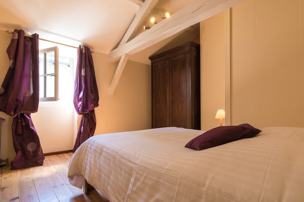 Foto van Cottage in Chaleix bij bos en meer - Vakantiehuis in Chalais - BedRoom