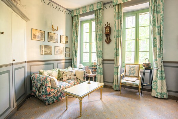 Foto van Villa in Grimaud bij Tennisbaan & Zwembad - Vakantiehuis in Montbrun les Bains - LivingRoom