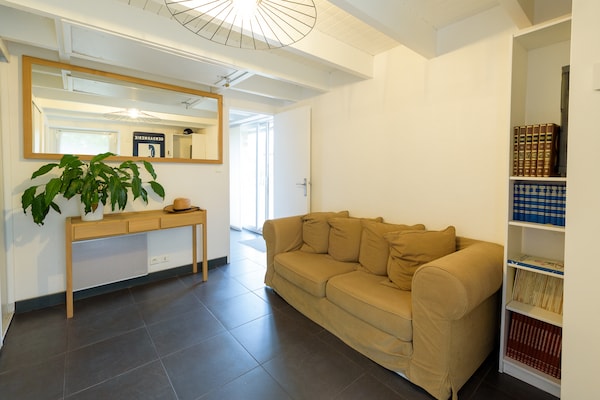 Foto van Ruim vakantiehuis met verwarmd binnenzwembad - Vakantiehuis in Plouguin - HallReception