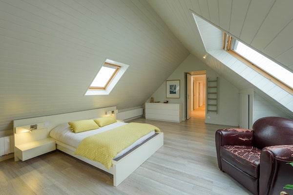 Foto van Ruim vakantiehuis met verwarmd binnenzwembad - Vakantiehuis in Plouguin - BedRoom