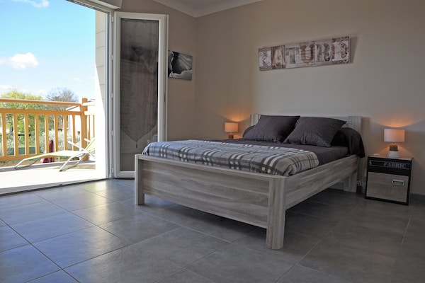 Foto van Luxe villa met privézwembad - Vakantiehuis in St Victor de Malcap - BedRoom