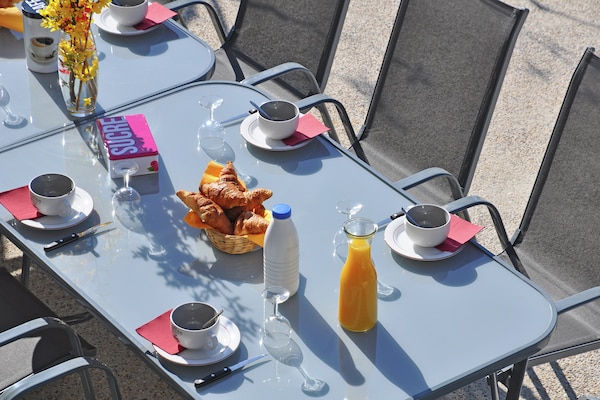 Foto van Luxe villa met privézwembad - Vakantiehuis in St Victor de Malcap - TerraceBalcony