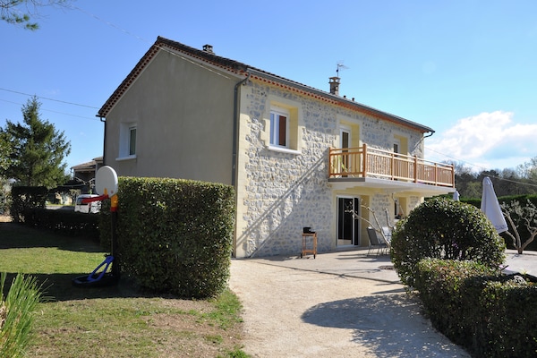 Foto van Luxe villa met privézwembad - Vakantiehuis in St Victor de Malcap - ExteriorSummer