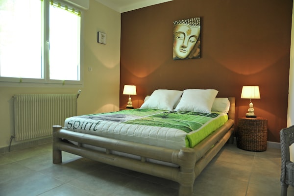 Foto van Luxe villa met privézwembad - Vakantiehuis in St Victor de Malcap - BedRoom