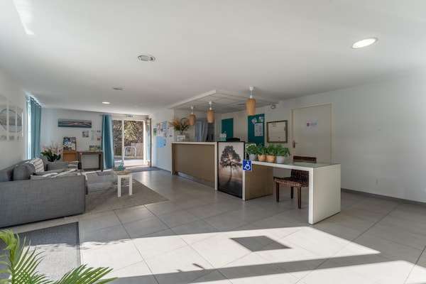 Foto van Appartement voor 8 personen nabij het Lacanau-meer - HallReception