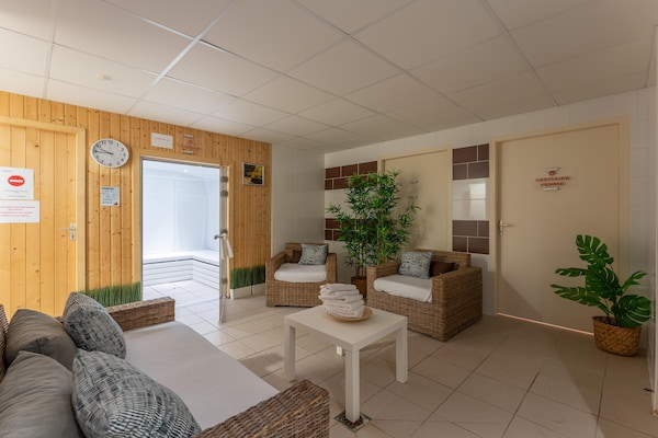 Foto van Appartement voor 8 personen nabij het Lacanau-meer - LivingRoom