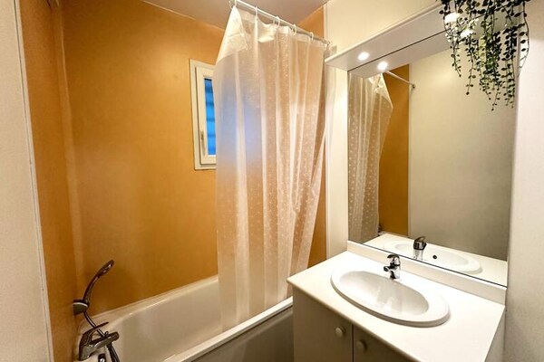 Foto van Appartementen voor 5 personen - Vakantiehuis in Avene - Untagged