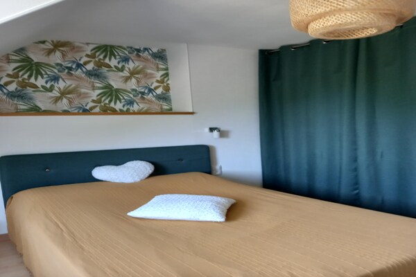 Foto van Vreedzame tuinretraite, Epiniac - Vakantiehuis in Epiniac - BedRoom