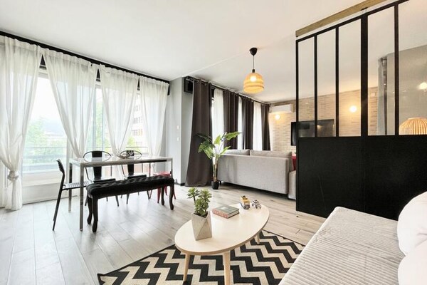 Foto van De moderne wifi-tram met 6 bedden - Vakantiehuis in Grenoble - 