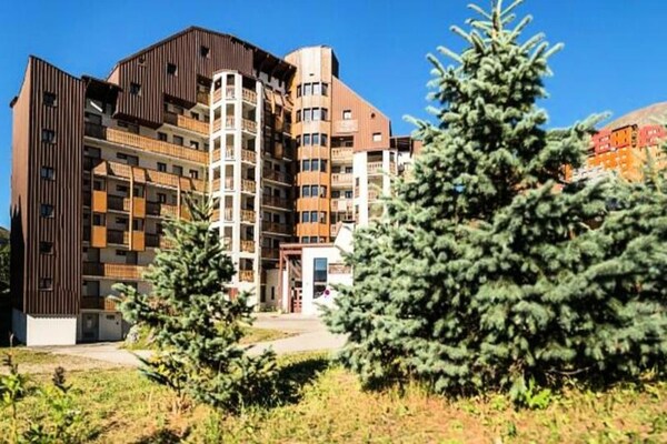 Foto van Appartement in Alpe d'Huez bij skigebied - Vakantiehuis in HUEZ - ExteriorSummer