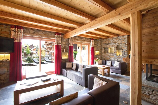 Foto van Chalet in Les Deux Alpes met Zwembad - Vakantiehuis in Les Deux Alpes - LivingRoom