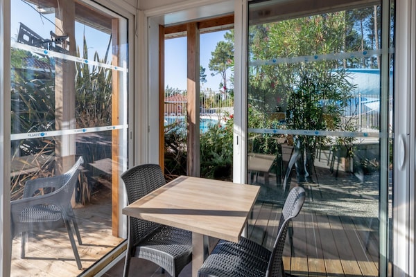 Foto van Appartement met toegang tot het zwembad - Vakantiehuis in Parentis-en-Born - TerraceBalcony