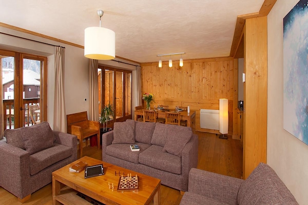 Foto van Centraal gelegen appartement in de Alpen - Vakantiehuis in LES 2 ALPES (ISERE) - LivingRoom
