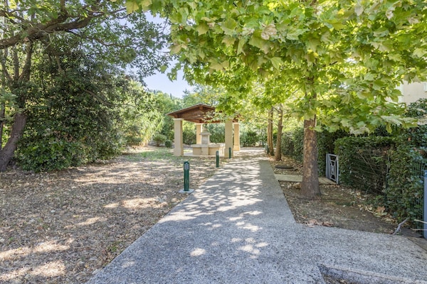 Foto van Appartement met 2 slaapkamers vlakbij het meer van Saint-Cassien - AreaSummer1KM