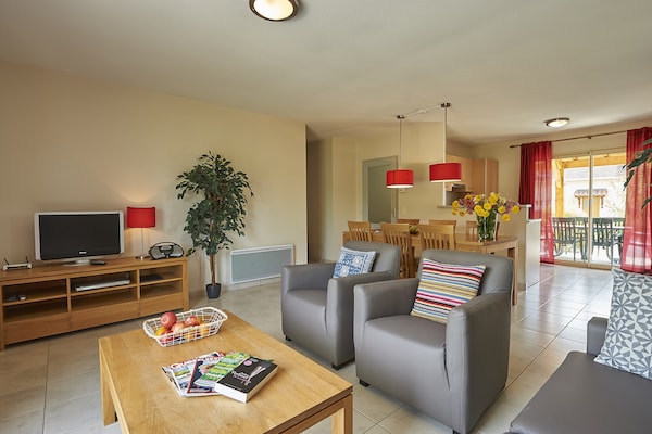 Foto van Villa in Lanzac met eigen tuin - Vakantiehuis in Lanzac - LivingRoom