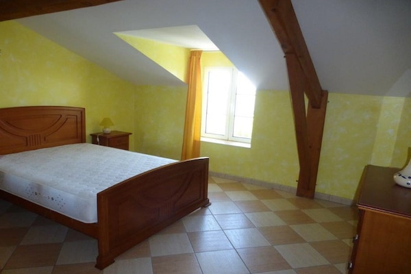Foto van Huis in Monségur met Uitzicht - Vakantiehuis in Monségur - BedRoom