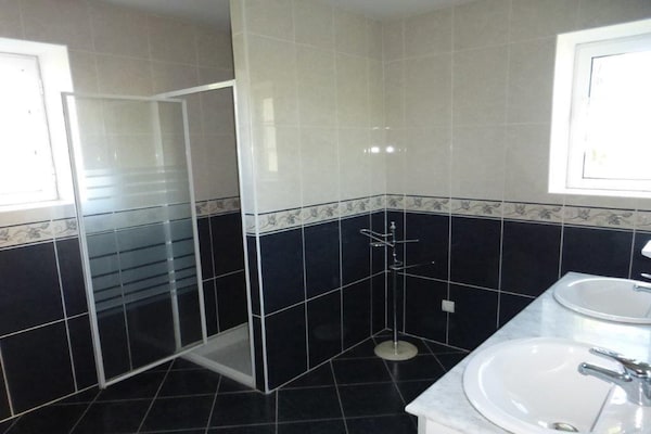 Foto van Huis in Monségur met Uitzicht - Vakantiehuis in Monségur - BathRoom