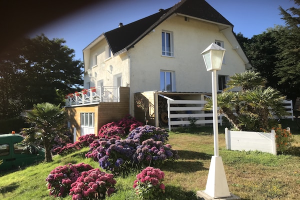 Foto van Luxe toevluchtsoord in Normandië - Vakantiehuis in Quineville - ExteriorSummer