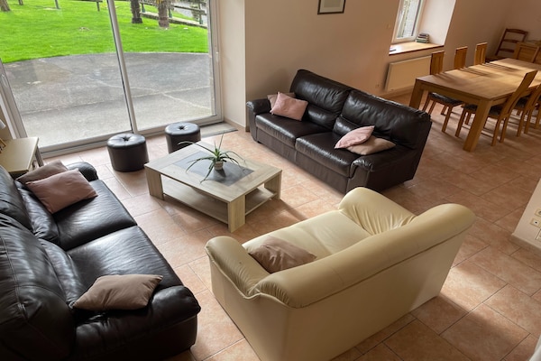 Foto van Familie-uitje met terras - Vakantiehuis in Montgothier - LivingRoom