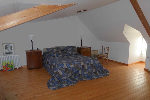 Foto van Landhuis in Normandië bij Portbail Strand - Vakantiehuis in Canville La Rocque - BedRoom
