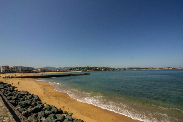 Foto van Kustretraite met terras - Vakantiehuis in Saint Jean de luz - AreaSummer1KM