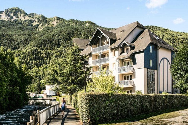 Foto van Appartement in Saint-Lary bij Thermale Baden - Vakantiehuis in ST LARY SOULAN - ExteriorSummer