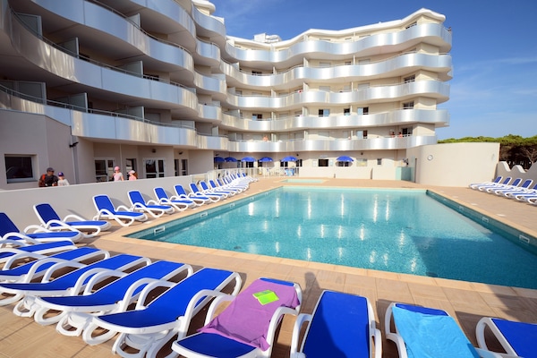 Foto van Appartement in Le Barcarès met zeezicht - Vakantiehuis in Le Barcares - ExteriorSummer